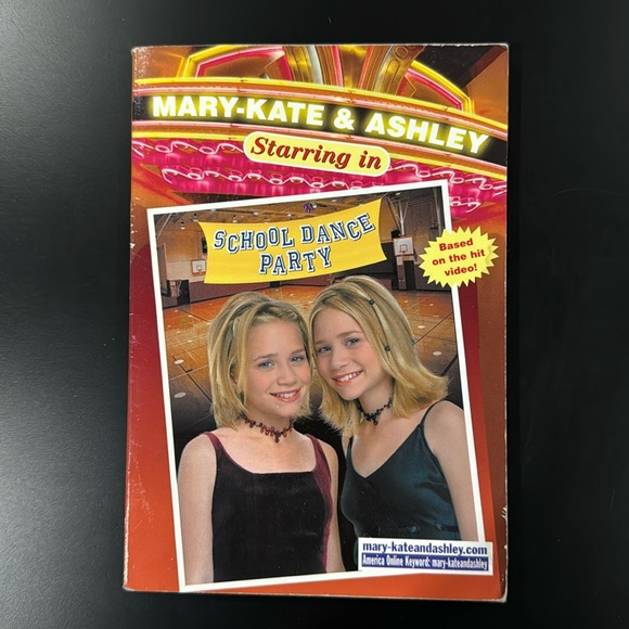 Mary-Kate & Ashley Starring in #3: School Dance Party - Paperback Novel - Picture 1 of 7